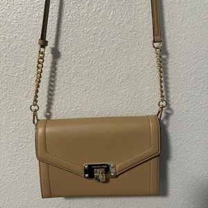 Michael Kors Kinsley Medium Wallet Crossbody Bag